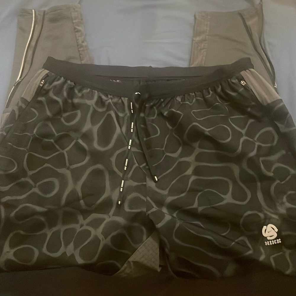 Nike jogging pants